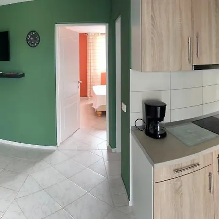 Starcevic Apartman Vir